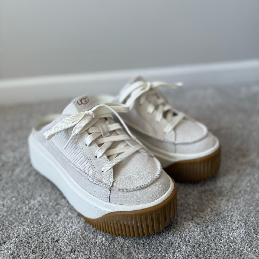 NWOT Ugg Platform Mule Sneaker